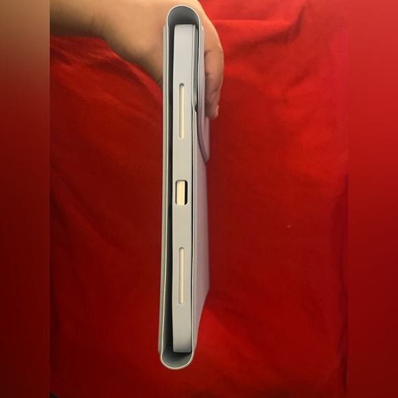 Wireless Keyboard - Picture 4 of 6